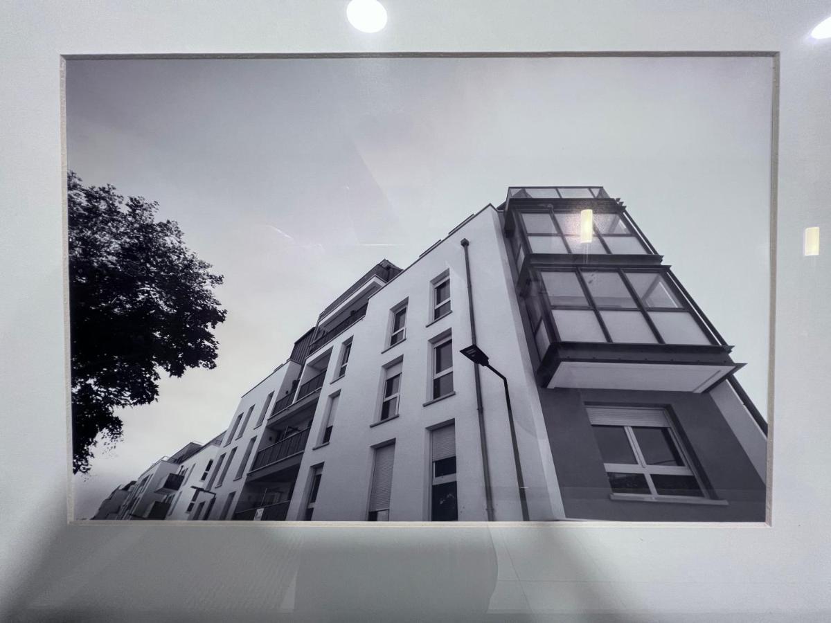 Chambre Individuelle Dans Un Appartement A 37 De Champs Elysees Sartrouville Exterior photo